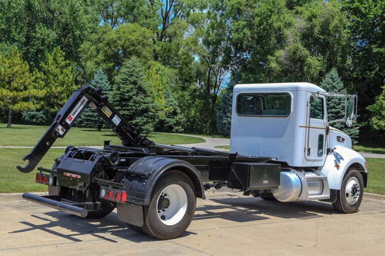 SL-214 Hooklift Truck For Sale In Hawaii