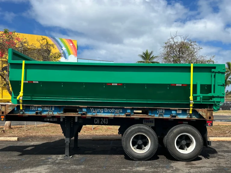 10 Yard Roll-Off / Hooklift Dumpster In Hawaii